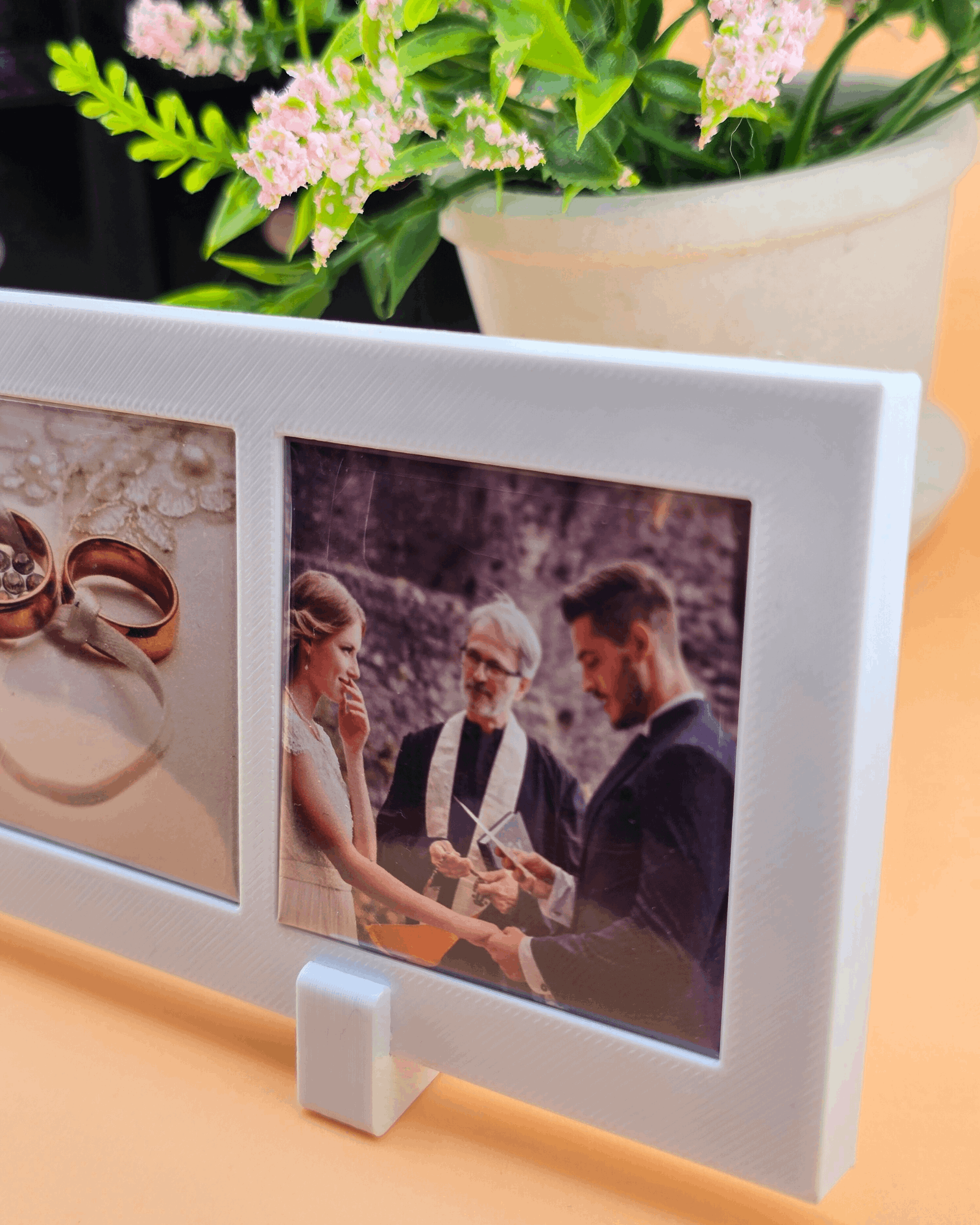 Magnetic Display Frame: Holds 4 Square Magnets